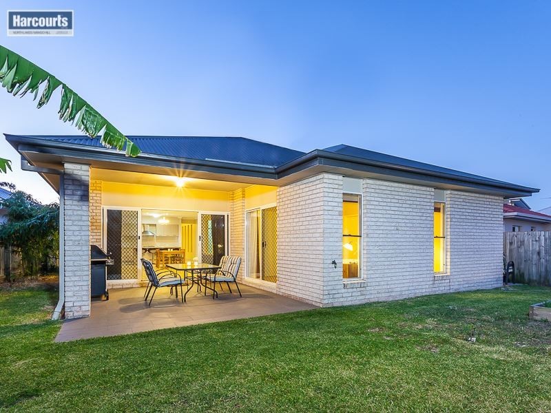 7 Silkyoak Court, North Lakes QLD 4509