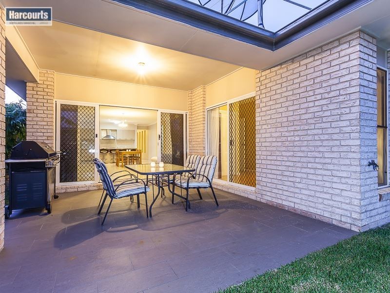 7 Silkyoak Court, North Lakes QLD 4509