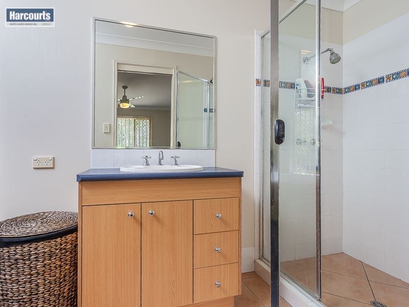 15 Wyperfield Court, North Lakes QLD 4509