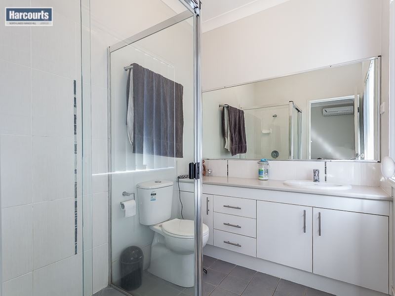 15 First Street, North Lakes QLD 4509