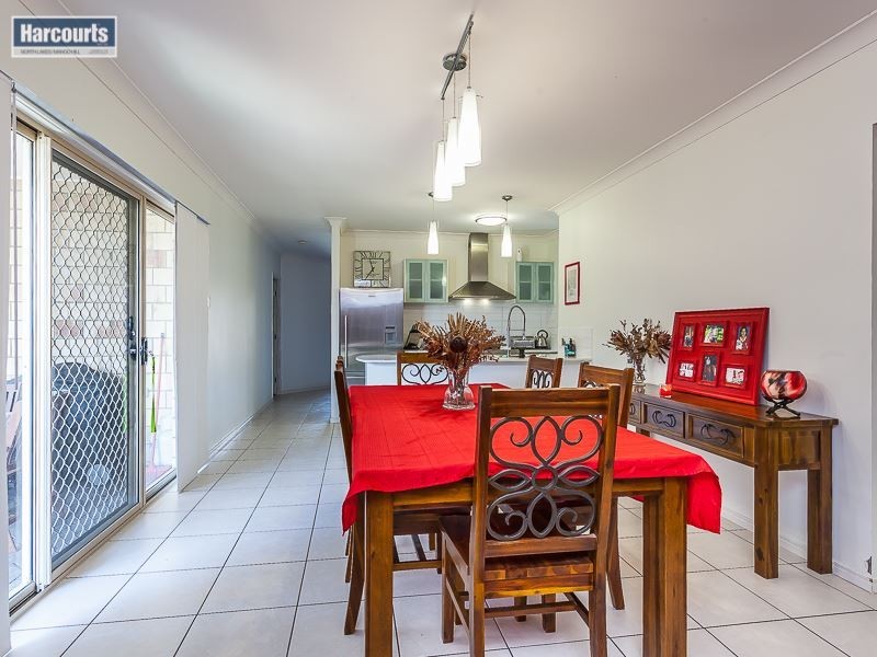 16 Chase Crescent, North Lakes QLD 4509