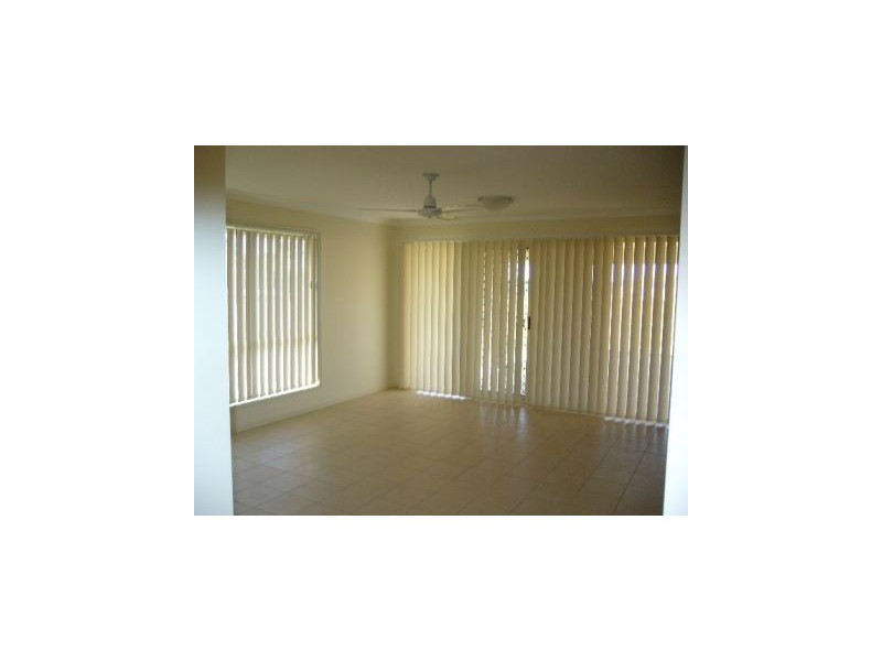 3 Kyah Close, Kallangur QLD 4503