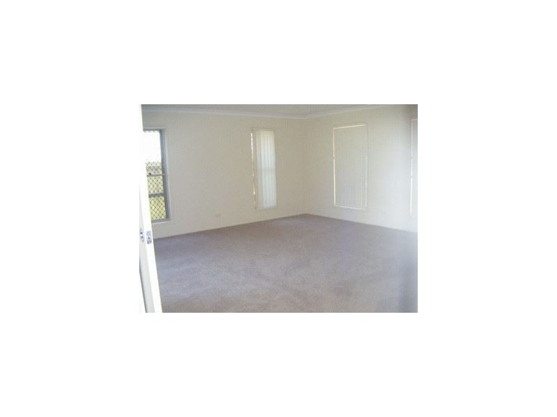 7 Barambah Circuit, Warner QLD 4500