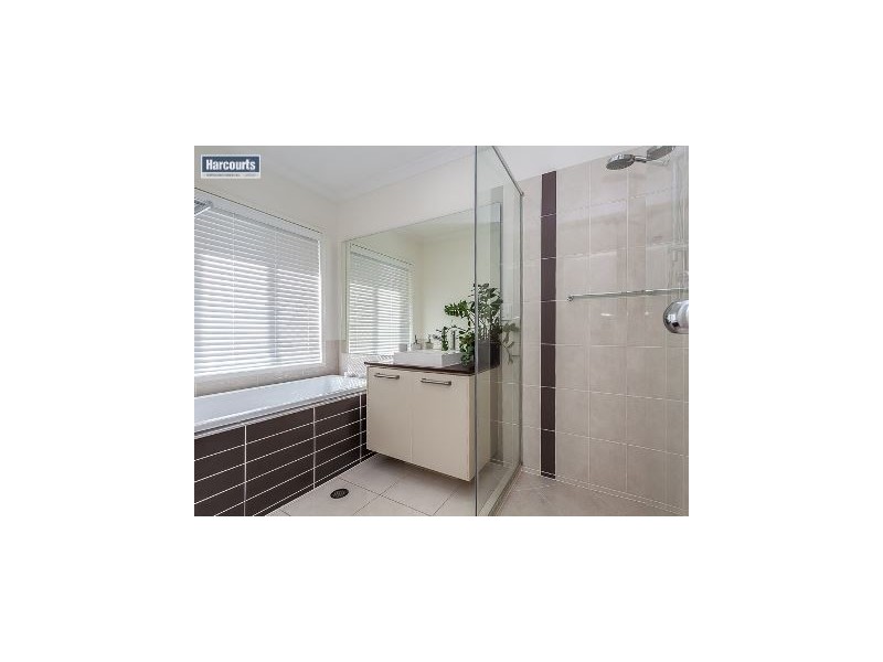 120 Nicklaus Parade, North Lakes QLD 4509