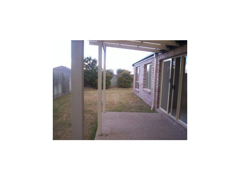 8 Abbot Street, North Lakes QLD 4509