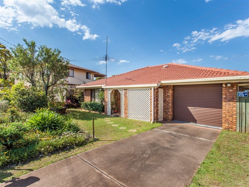 4 Wairoa Drive, Strathpine QLD 4500
