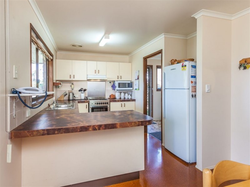 4 Wairoa Drive, Strathpine QLD 4500