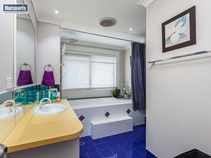 4 Guava Place, Narangba QLD 4504