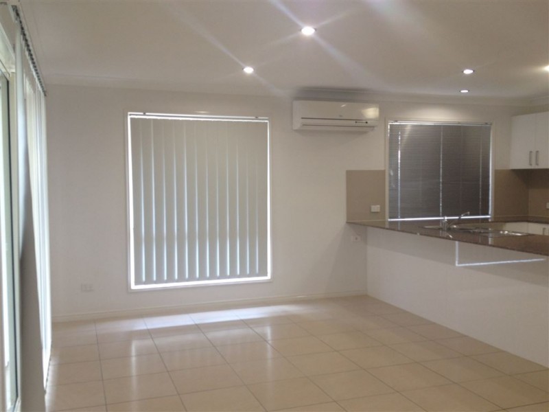 14 Mackintosh Drive, North Lakes QLD 4509