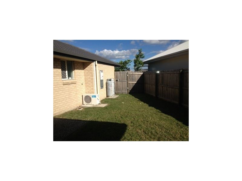 14 Mackintosh Drive, North Lakes QLD 4509