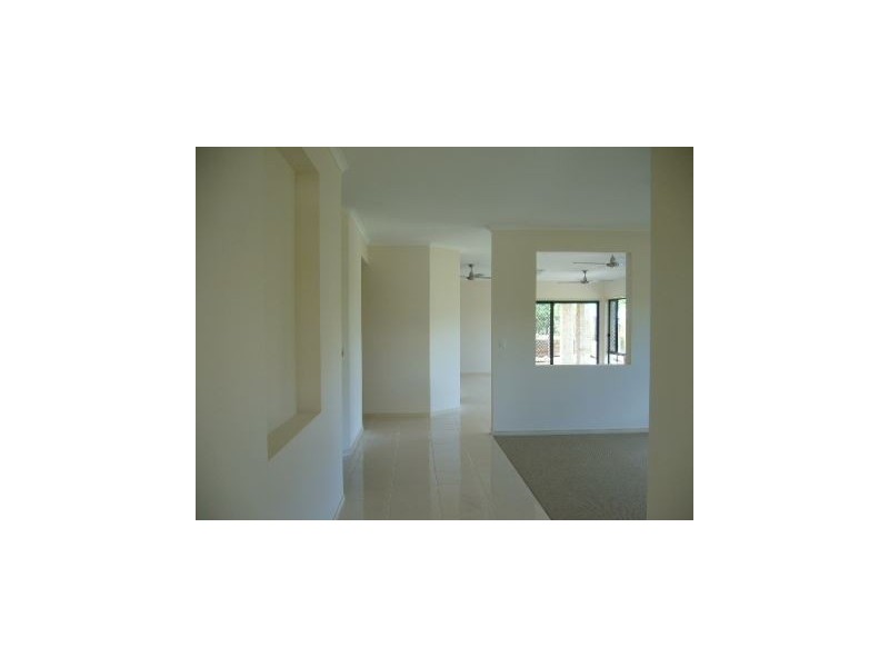 9 Woombye Close, North Lakes QLD 4509