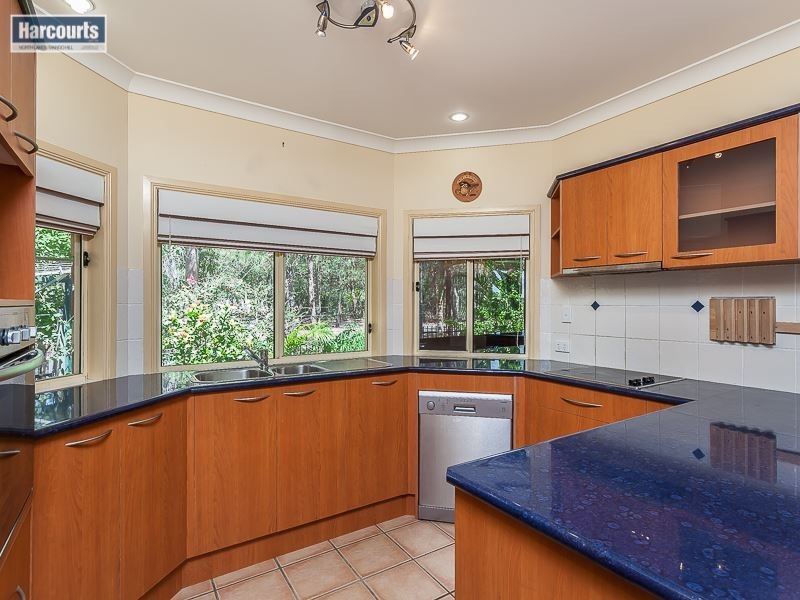8 Glorious Court, North Lakes QLD 4509