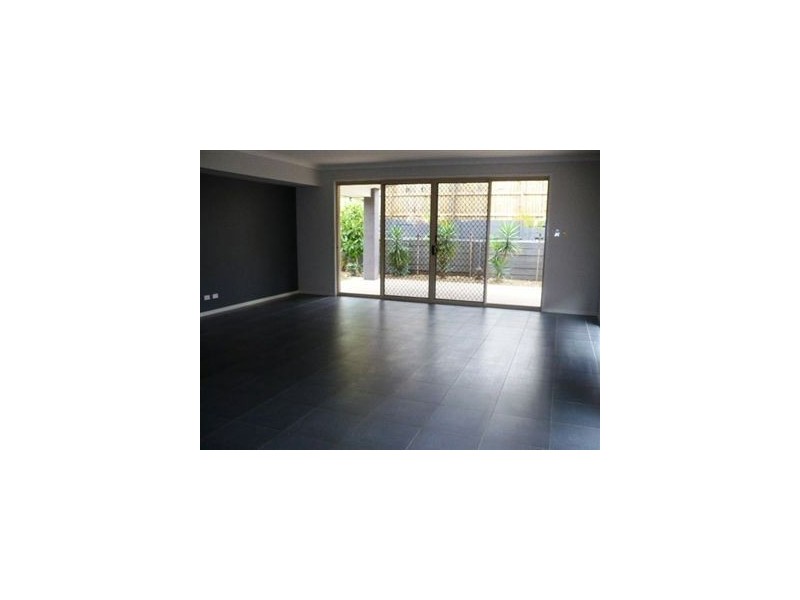 14 Birdwing Court, Kallangur QLD 4503