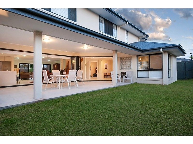 23 Azienda Place, Bridgeman Downs QLD 4035