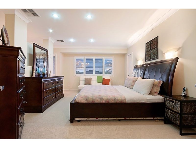 23 Azienda Place, Bridgeman Downs QLD 4035