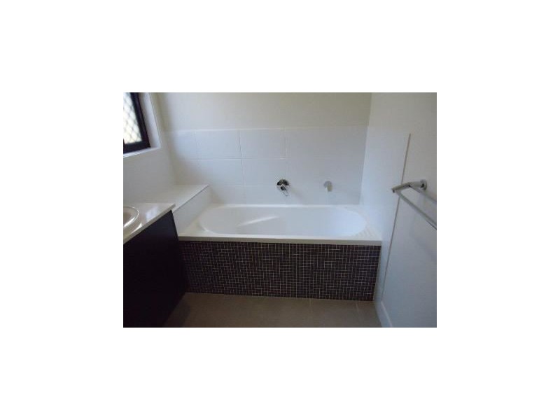 8 Spearmint Street, Griffin QLD 4503