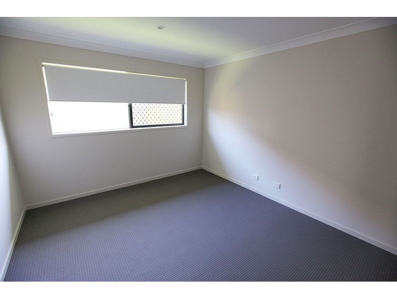 12 Mapleton Drive, North Lakes QLD 4509