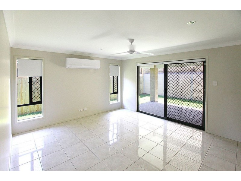 12 Mapleton Drive, North Lakes QLD 4509