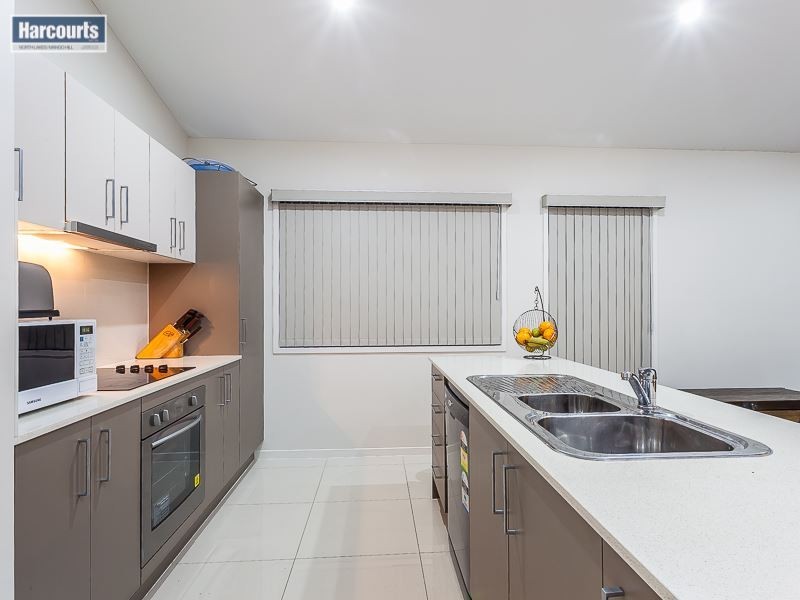 70 Daintree Circuit, North Lakes QLD 4509