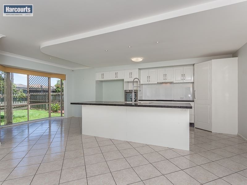 8 Whitfield Crescent, North Lakes QLD 4509
