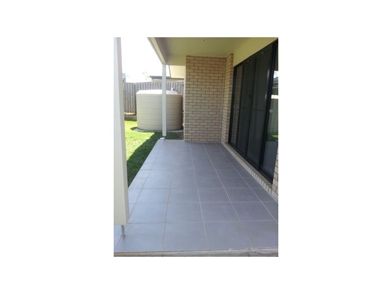 42 Diane Parade, Kallangur QLD 4503