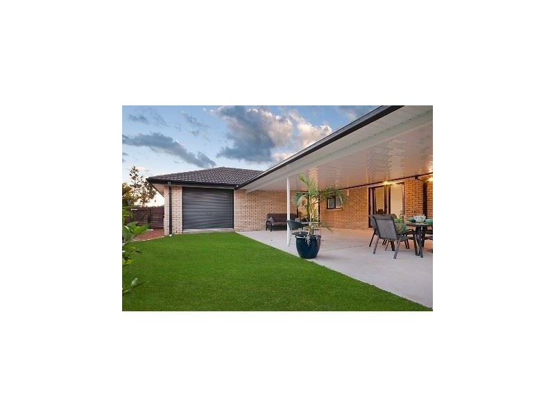 12 Lochern Court, North Lakes QLD 4509