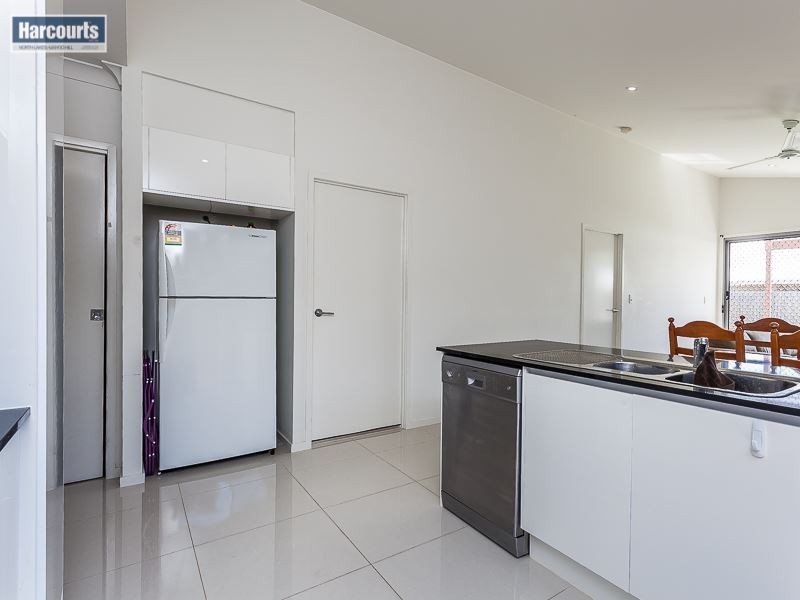 13 Manhattan Crescent, North Lakes QLD 4509