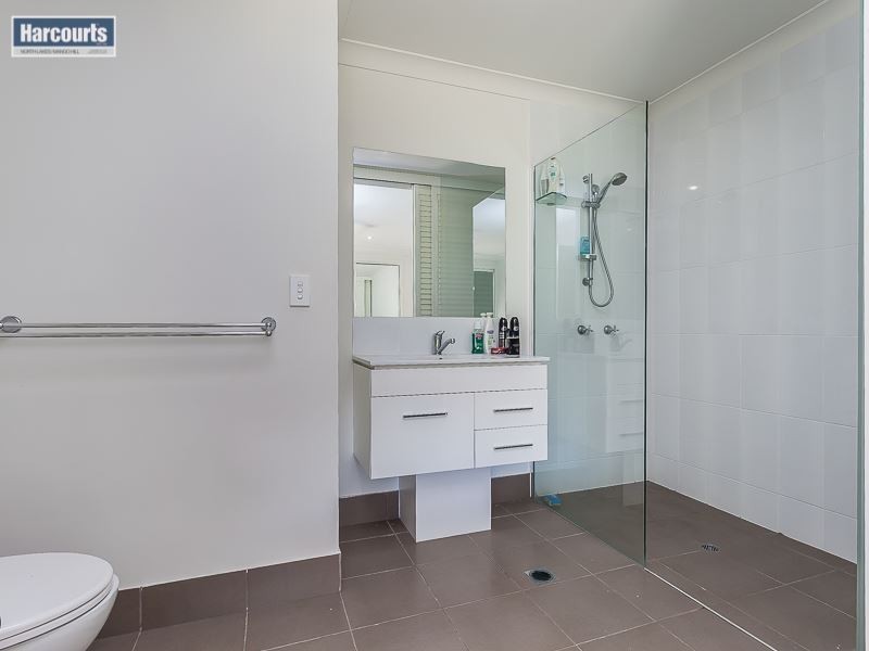 13 Manhattan Crescent, North Lakes QLD 4509