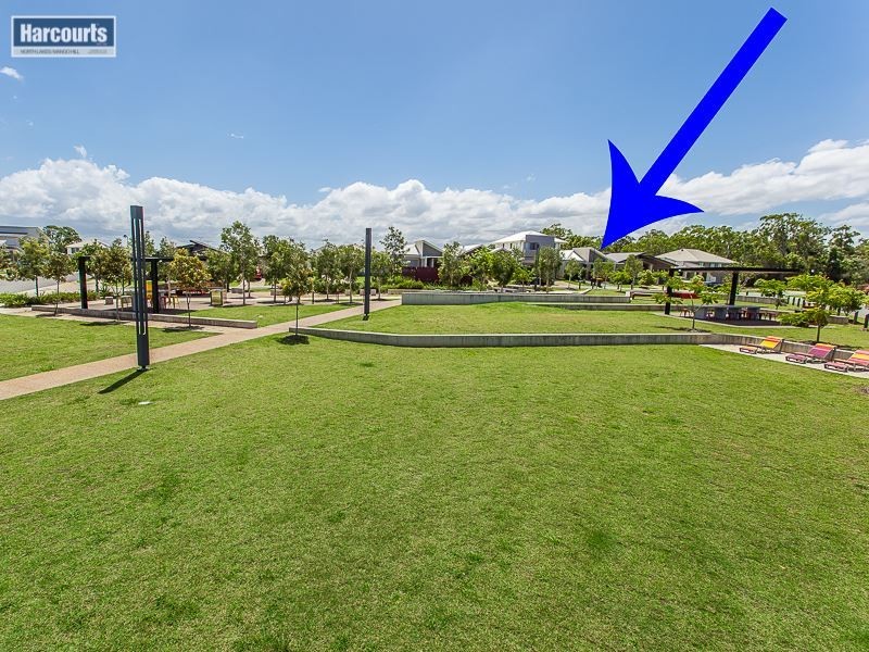 13 Manhattan Crescent, North Lakes QLD 4509