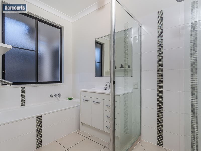 9 Millettia Close, North Lakes QLD 4509