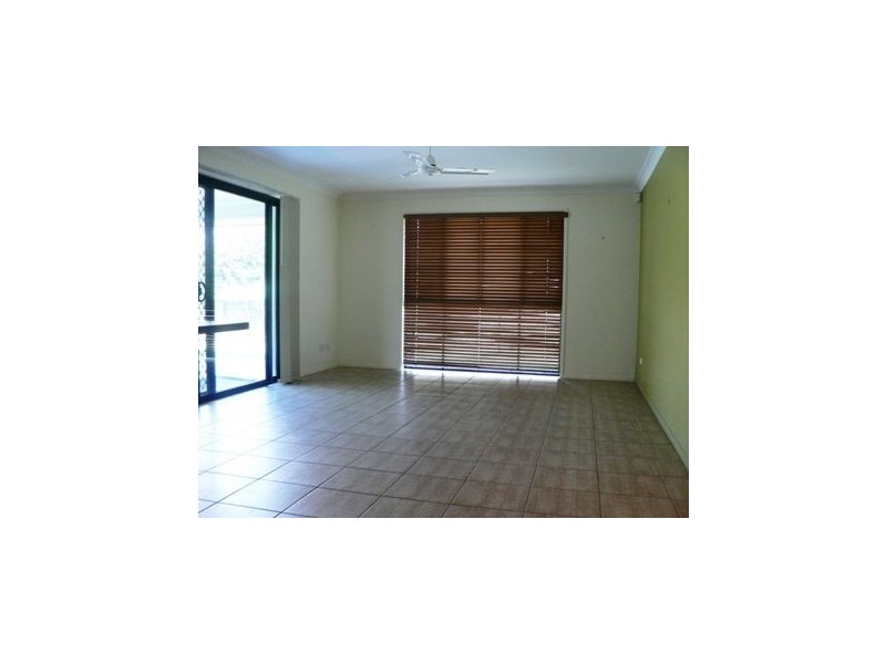 31 Whitfield Cresent, North Lakes QLD 4509