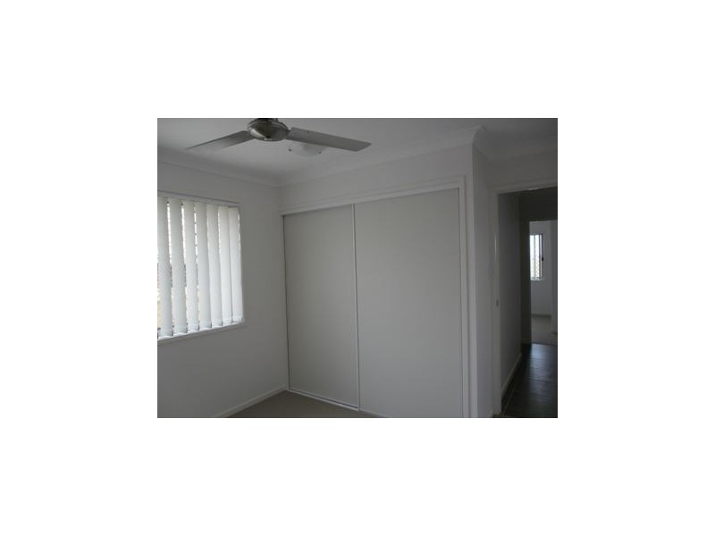 19 Cowen Terrace, North Lakes QLD 4509