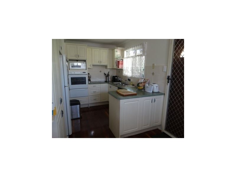 8 Spring Street, Deception Bay QLD 4508