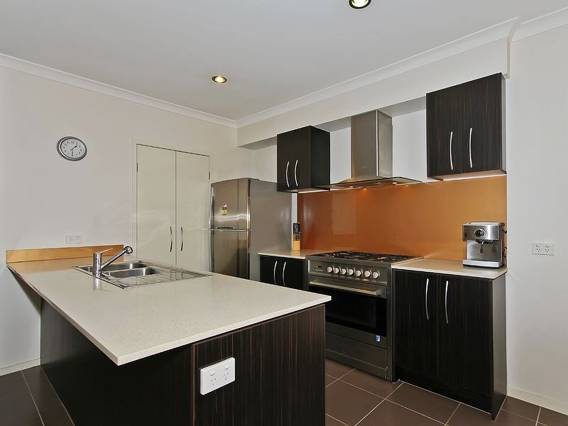 38 Menara Crescent, North Lakes QLD 4509