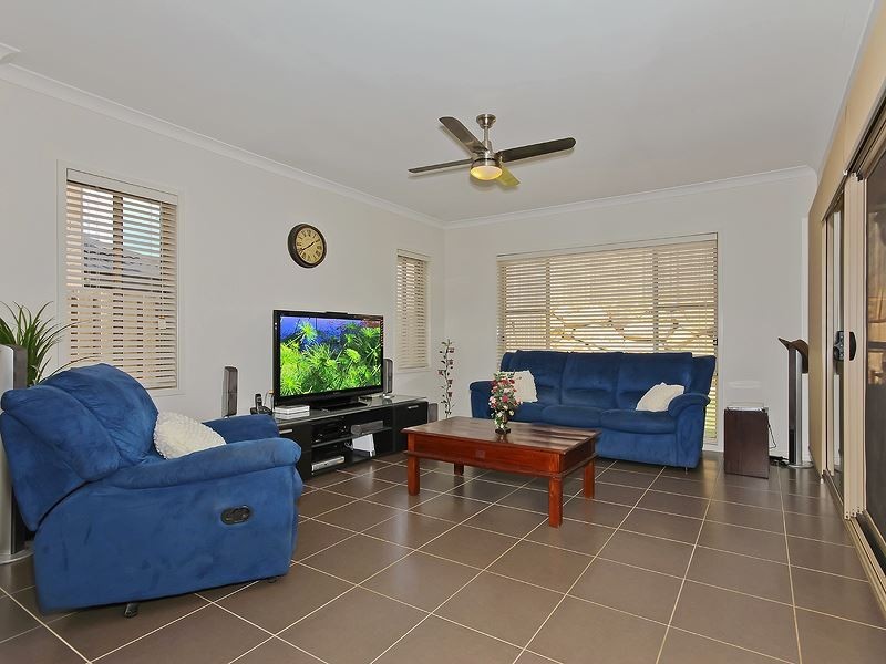 38 Menara Crescent, North Lakes QLD 4509