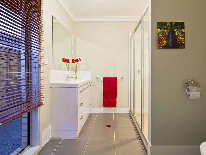 23 Cowen Terrace, North Lakes QLD 4509