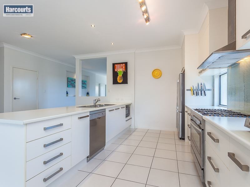 10 Millettia Close, North Lakes QLD 4509