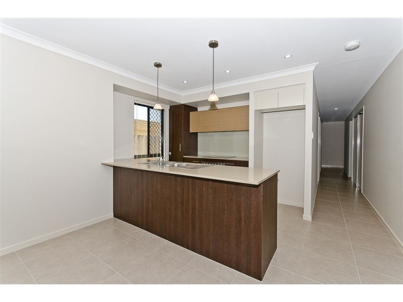 38 Cowen Terrace, North Lakes QLD 4509