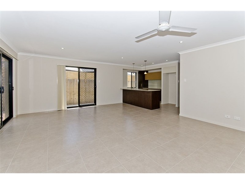 38 Cowen Terrace, North Lakes QLD 4509