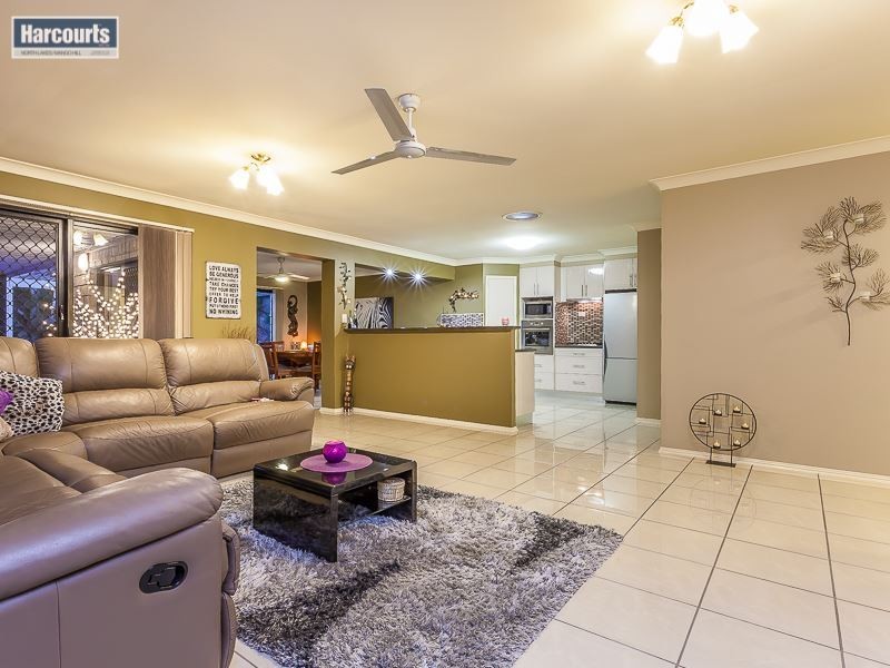 12 Crawford Street, North Lakes QLD 4509
