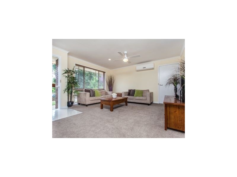 22 Cania Crescent, Petrie QLD 4502