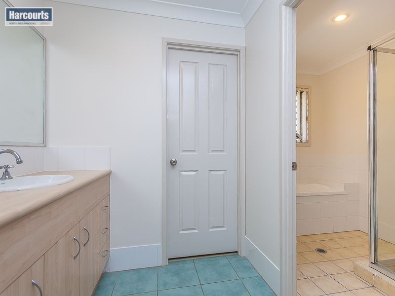 10 Tangerine Court, Narangba QLD 4504