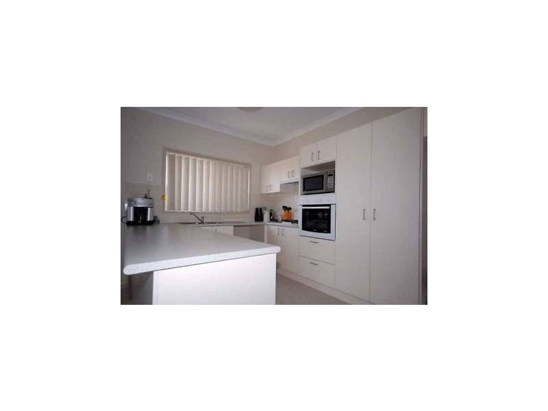 5 Kurrajong Circuit, North Lakes QLD 4509