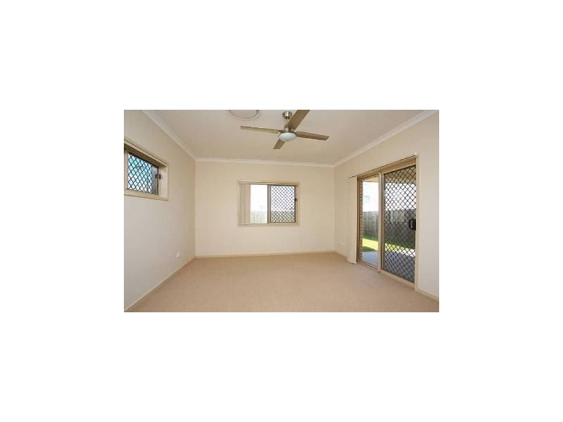 5 Kurrajong Circuit, North Lakes QLD 4509