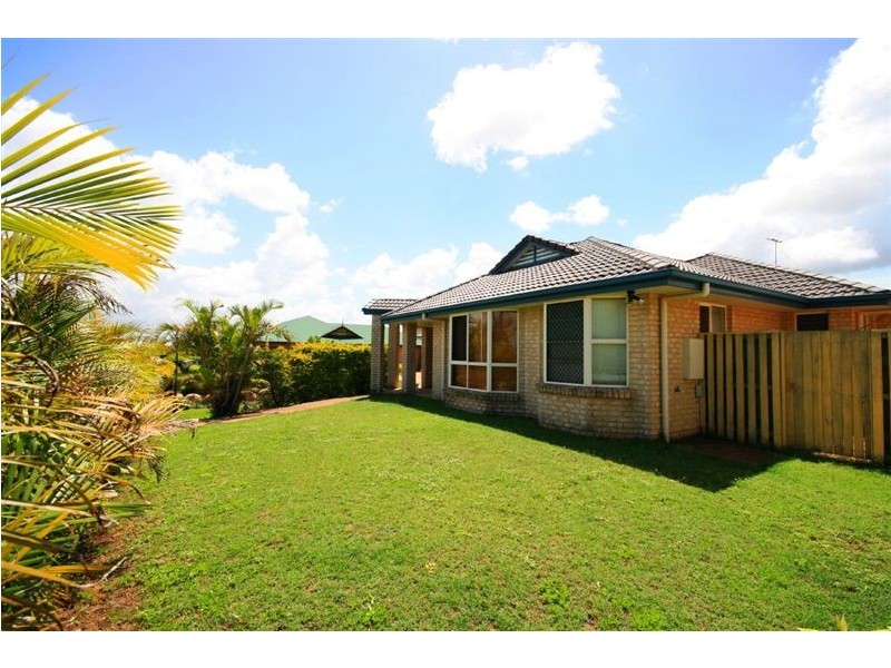18 Southerden Drive, North Lakes QLD 4509