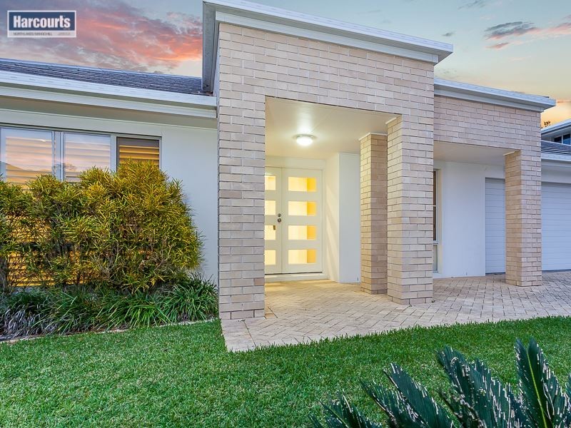 9 Holly Crescent, Griffin QLD 4503