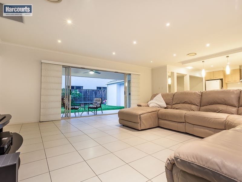 9 Holly Crescent, Griffin QLD 4503