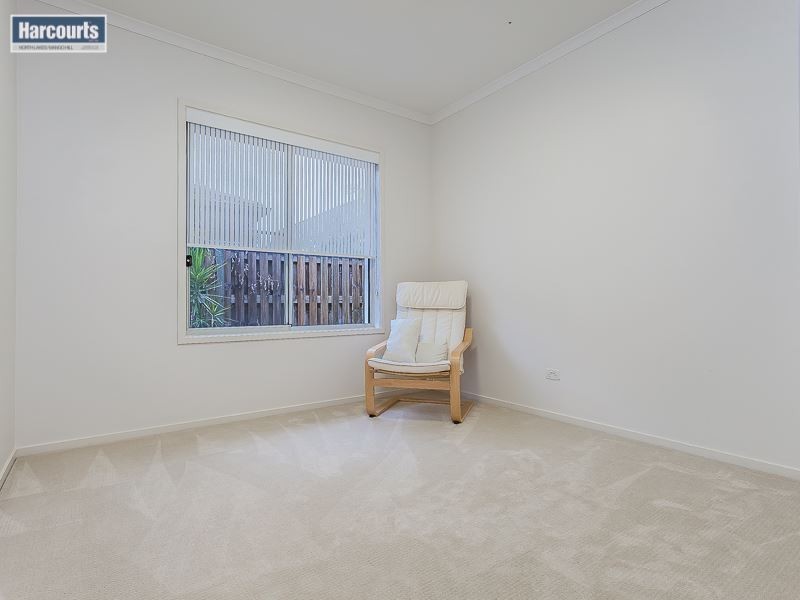 9 Holly Crescent, Griffin QLD 4503