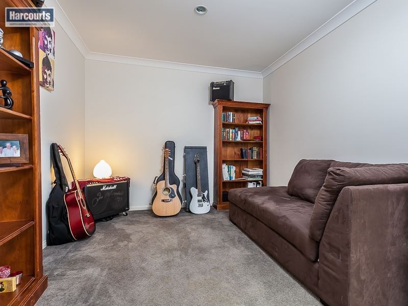 4 Montgomerie Parade, North Lakes QLD 4509