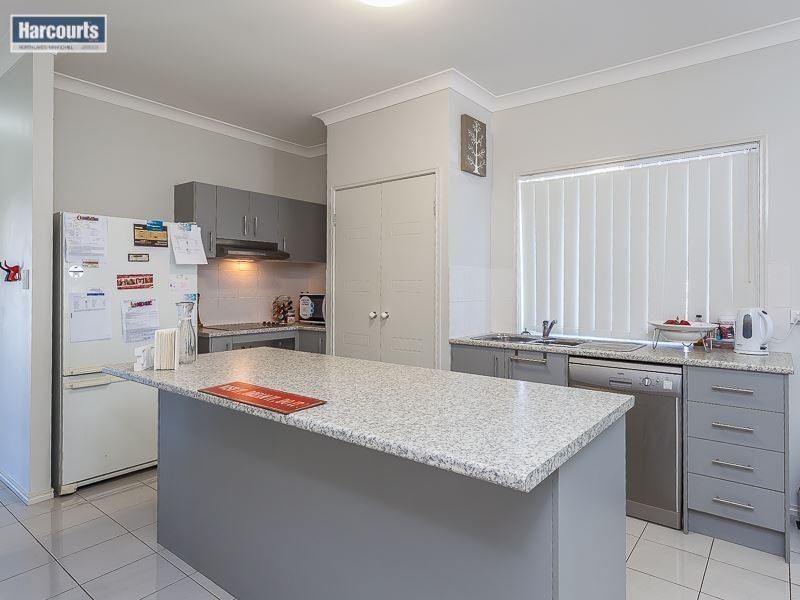 15 First Street, North Lakes QLD 4509